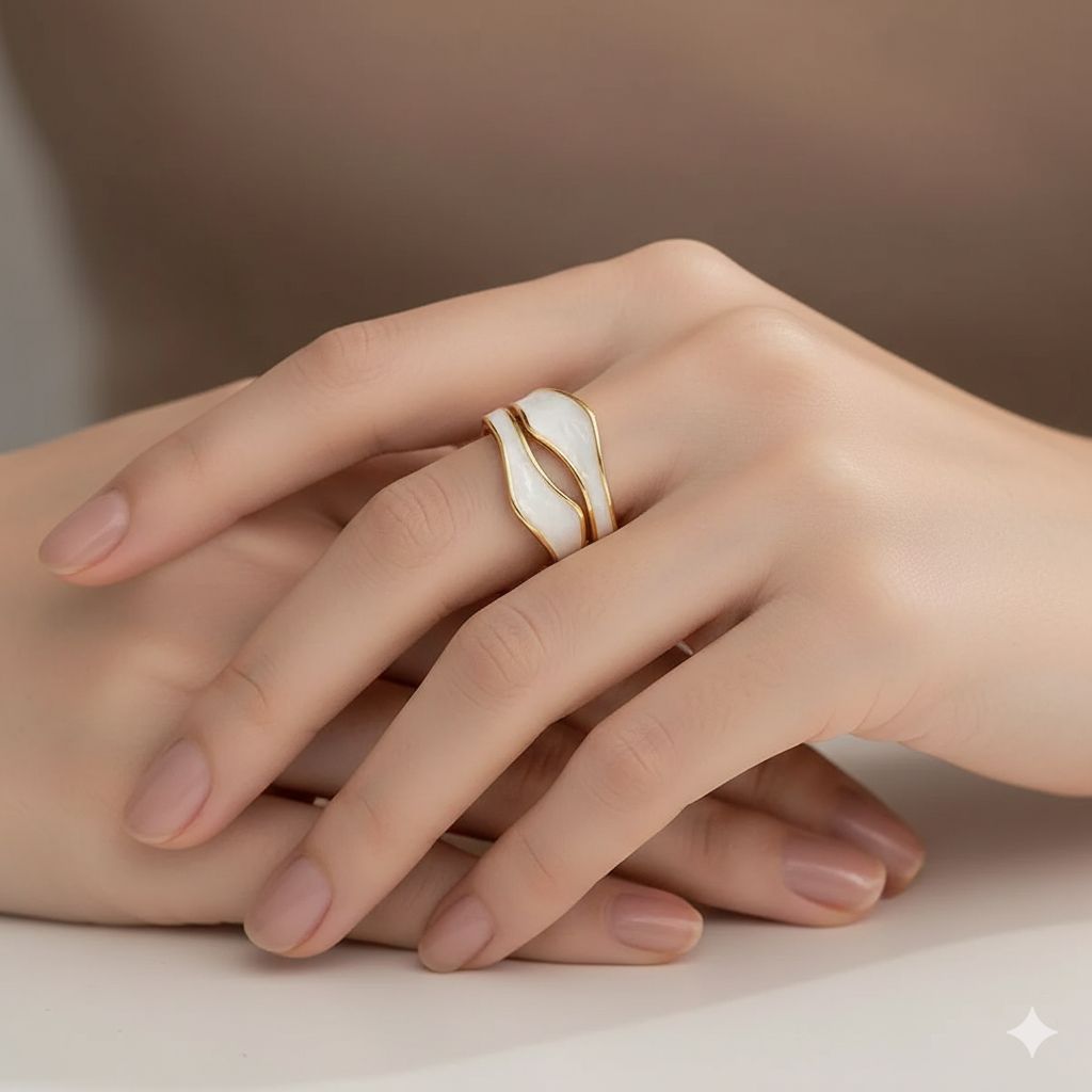 Serene Crest Dual-Tone Ring
